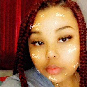 Meet your Posher, Aunesty